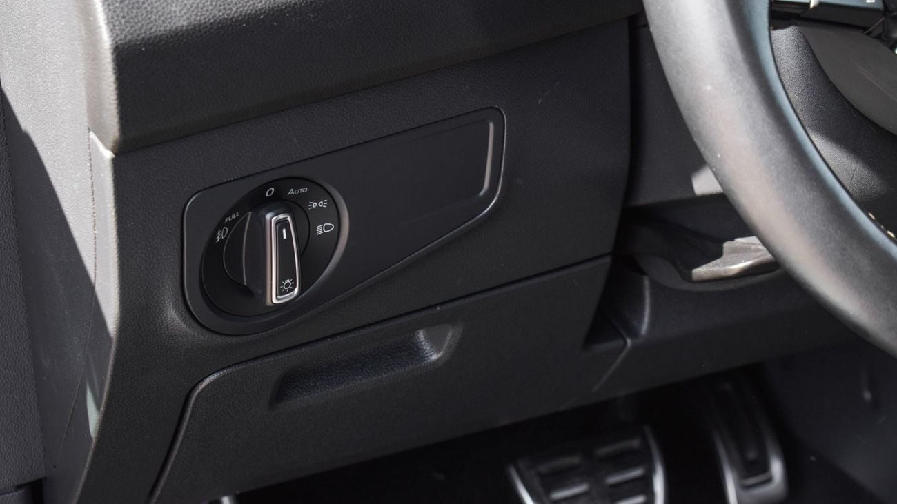 Volkswagen Tiguan SE R Line