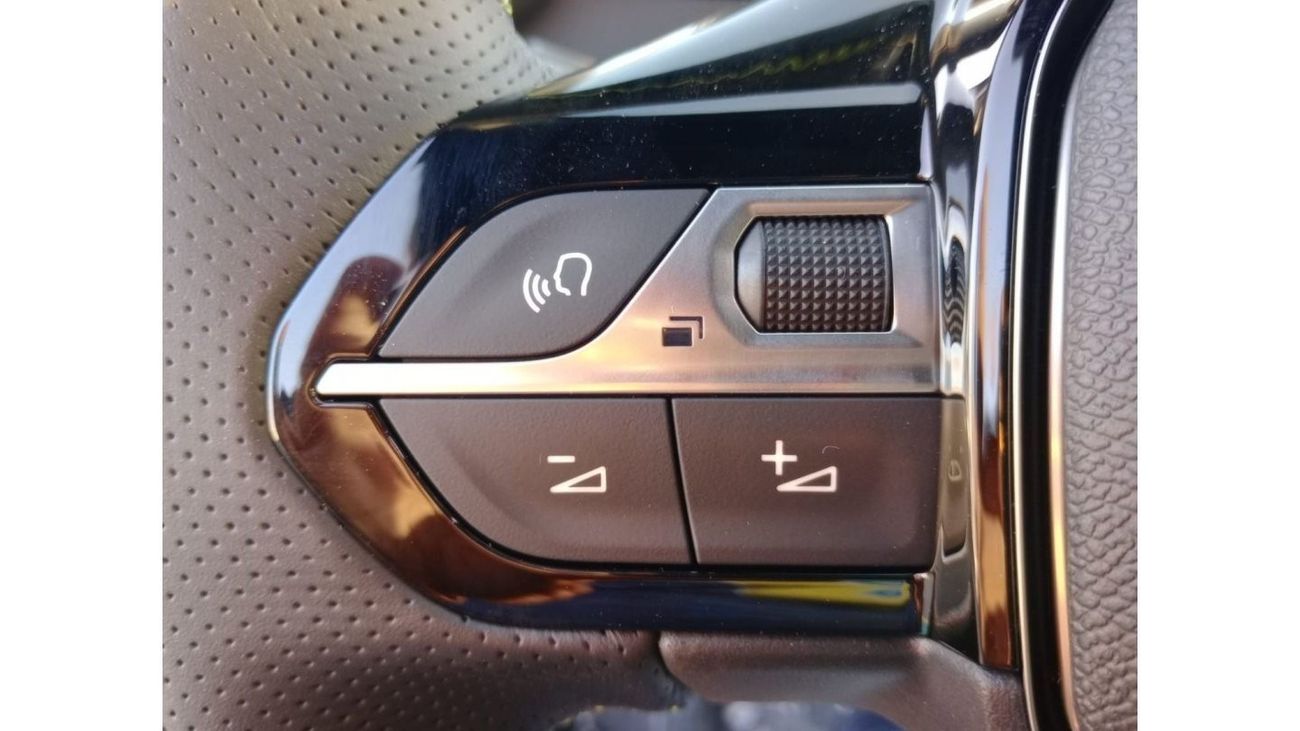 Peugeot 2008 GT 2008 1.2L TURBO Gasoline FWD Silver Color