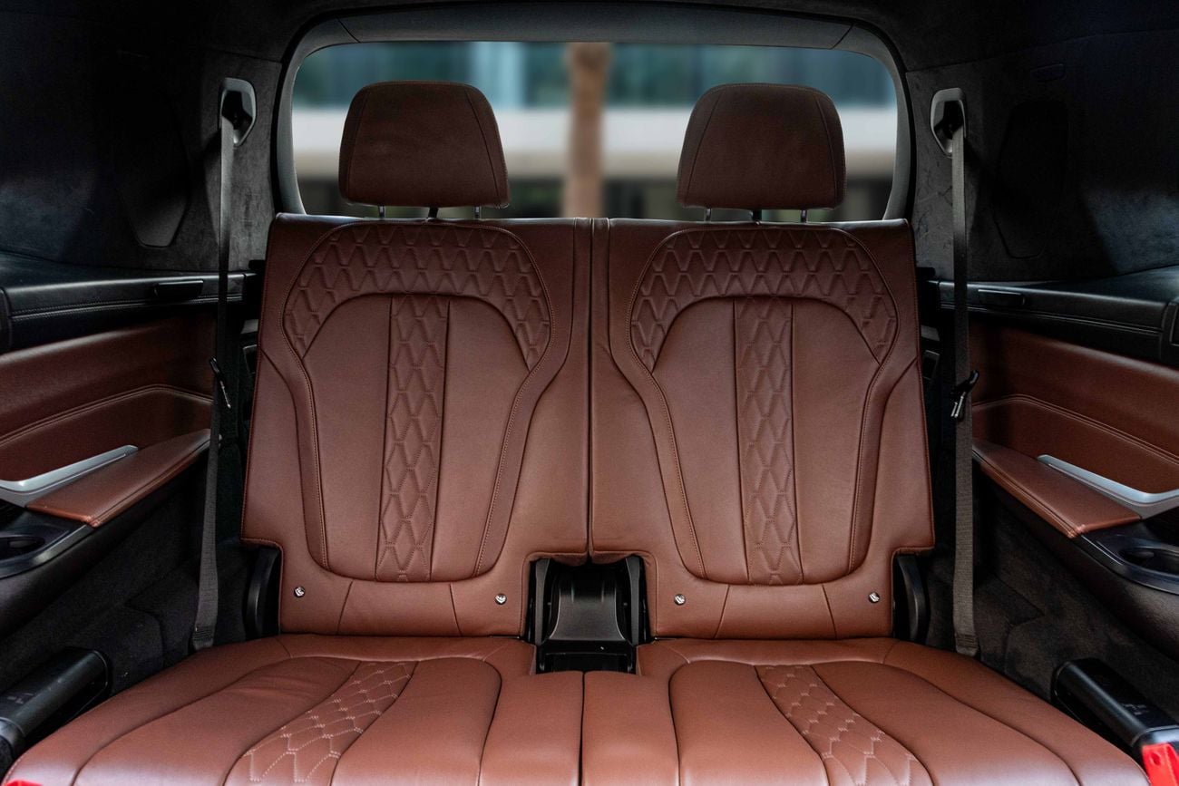 بي أم دبليو X7 X7 M50i M Sport Pro | 4,211 P.M | 0% Downpayment | BMW WARRANTY