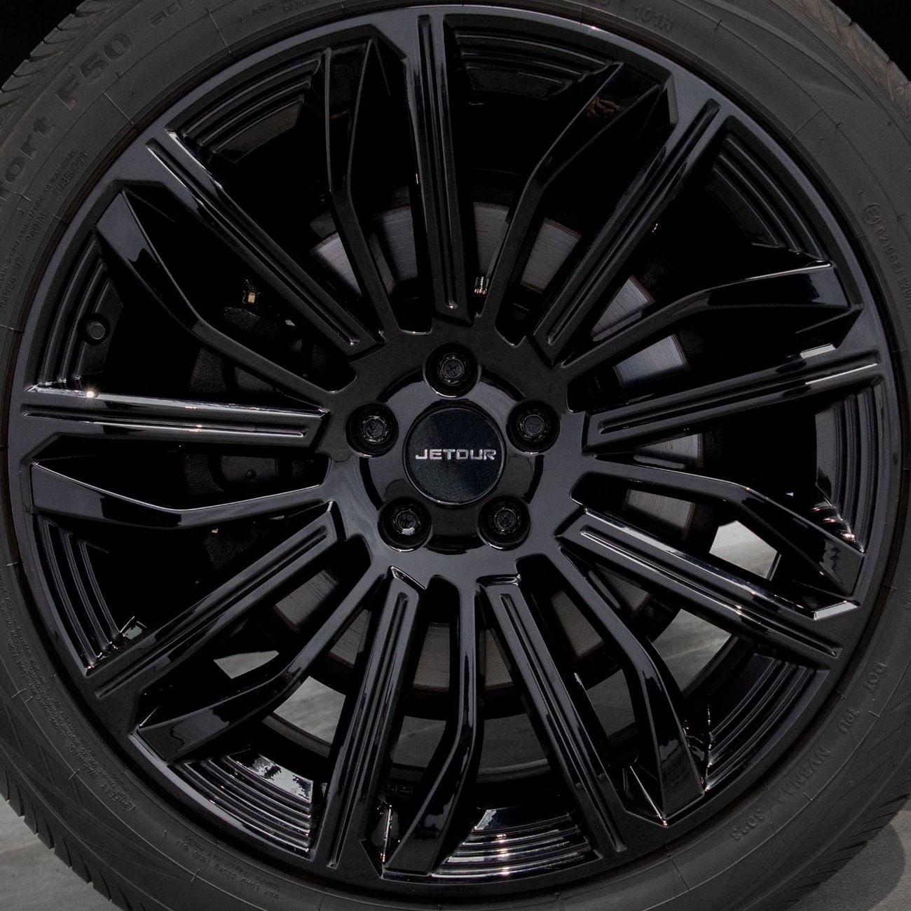 Jetour Dashing Luxury Black Edition