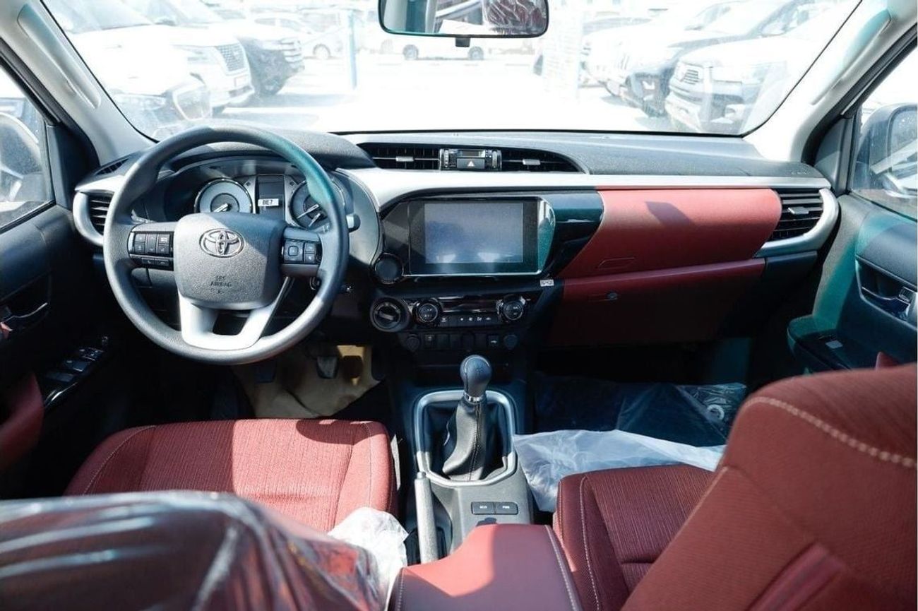 Toyota Hilux TOYOTA HILUX 2.7 MT FULL OPTION WITHOUT PUSH START WHITE 2025