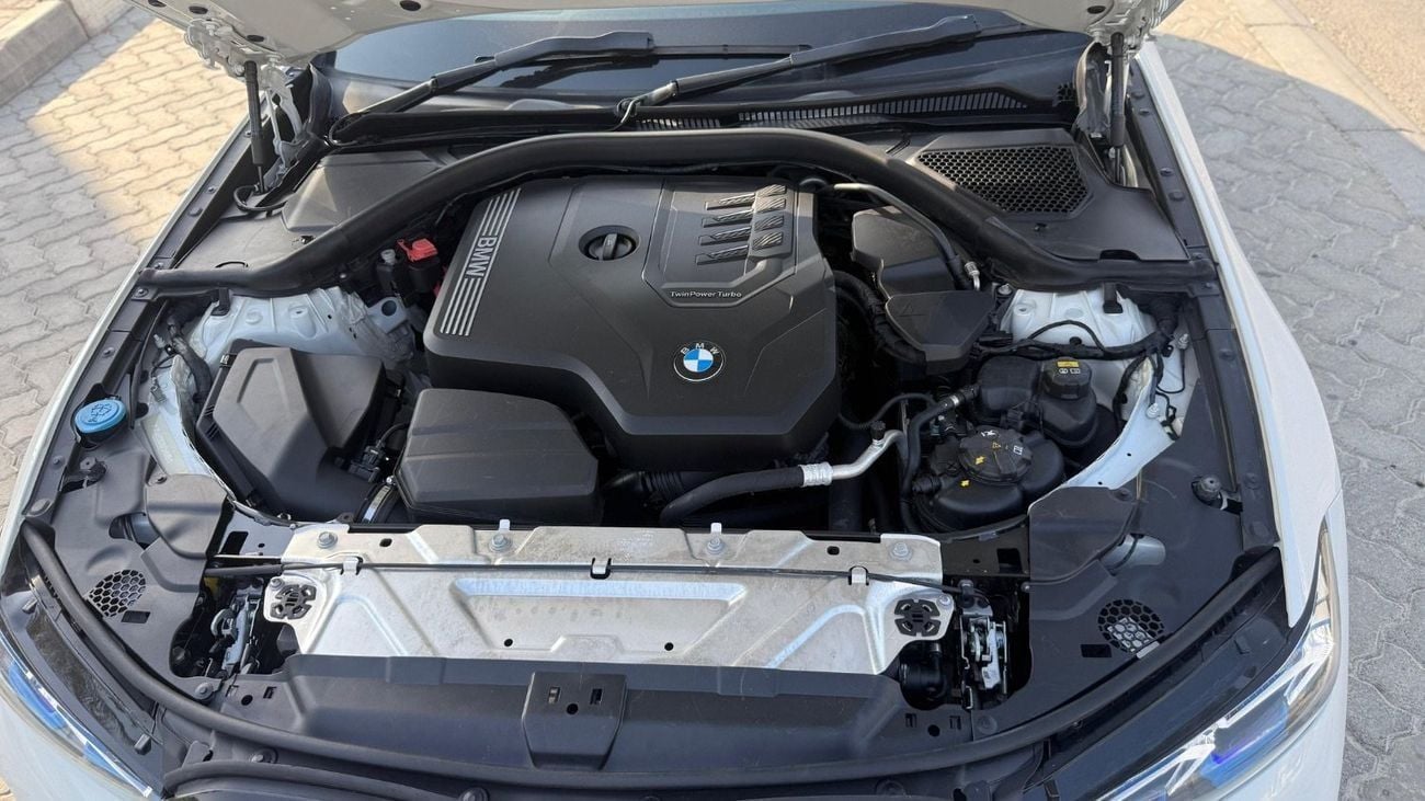بي أم دبليو 330i M SPORT