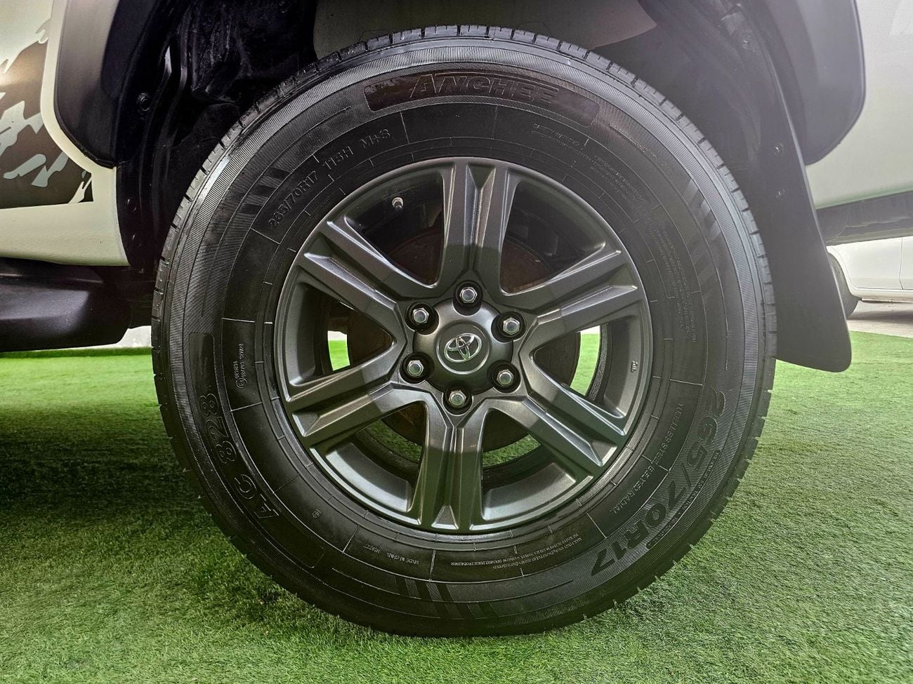 Toyota Hilux ADVENTURE PATROL/ AUTO GEAR/ AUTO WINDOWS / FULL OPTION/ WIDE BODY