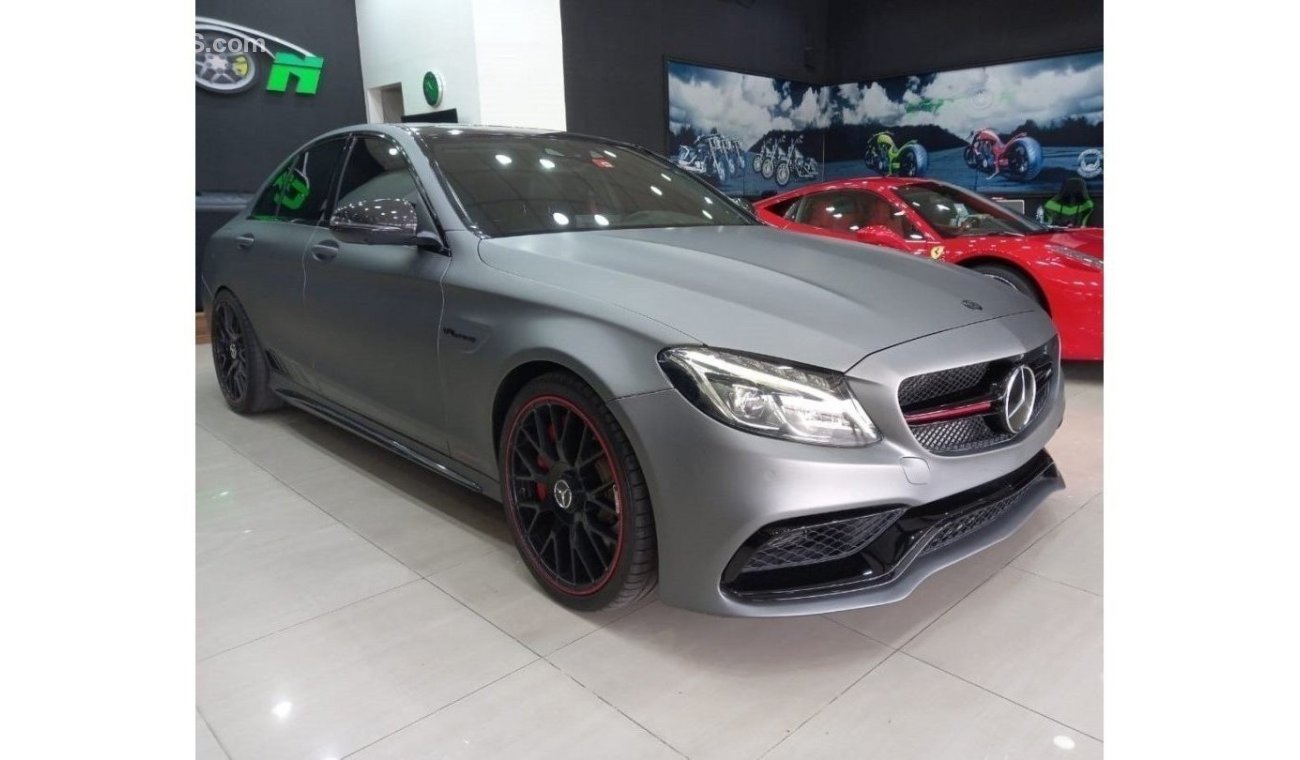 مرسيدس بنز C 63 AMG MERCEDES C63S 2015 GCC IN BEAUTIFUL SHAPE FOR 145K AED