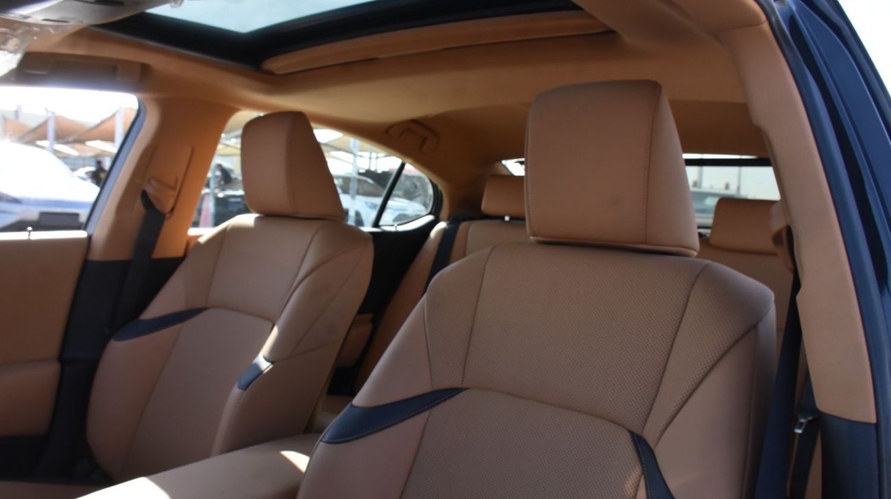 Lexus ES350 Premier 3.5L FWD