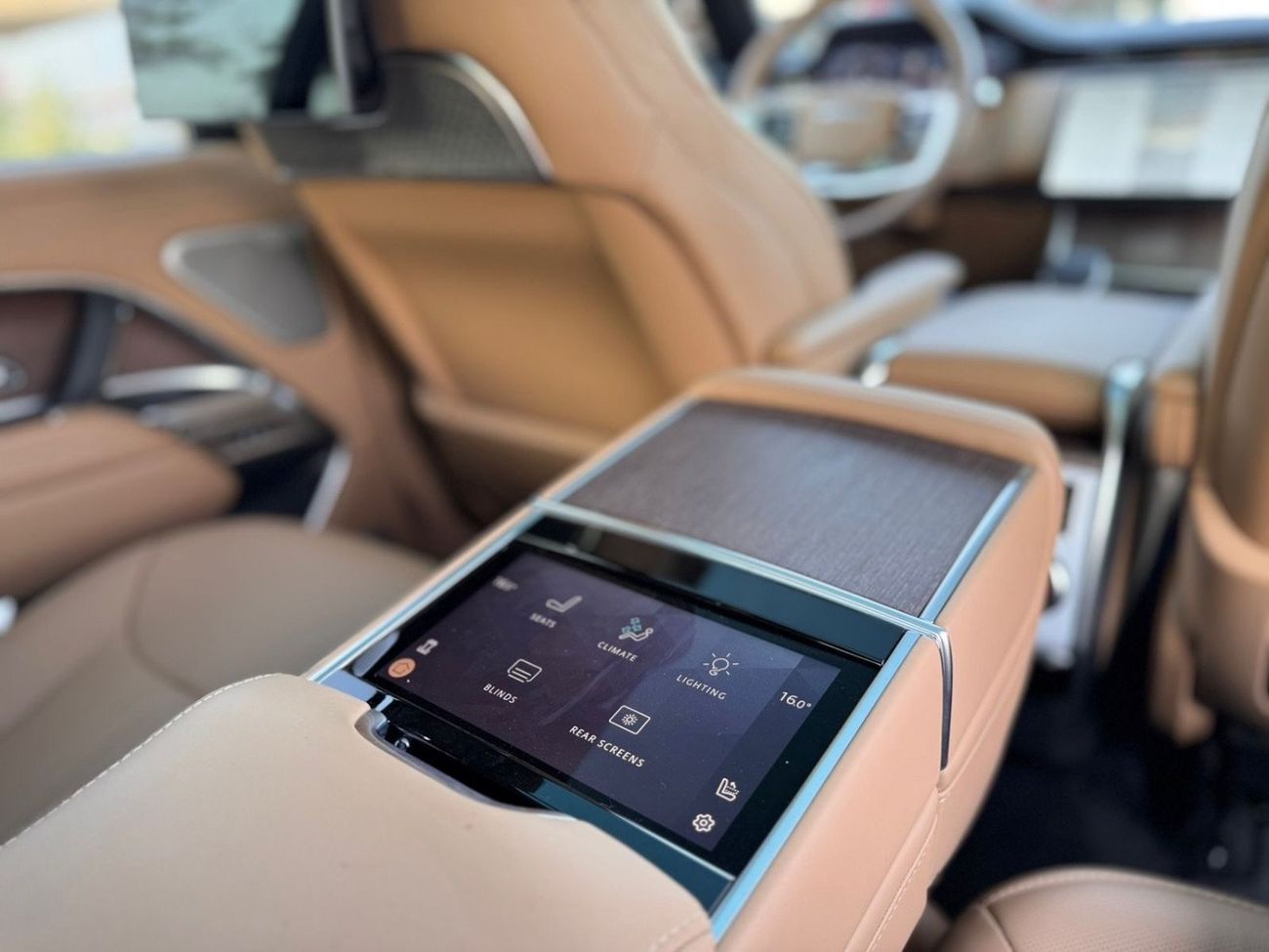 لاند روفر رينج روفر Autobiography P530 4.4L