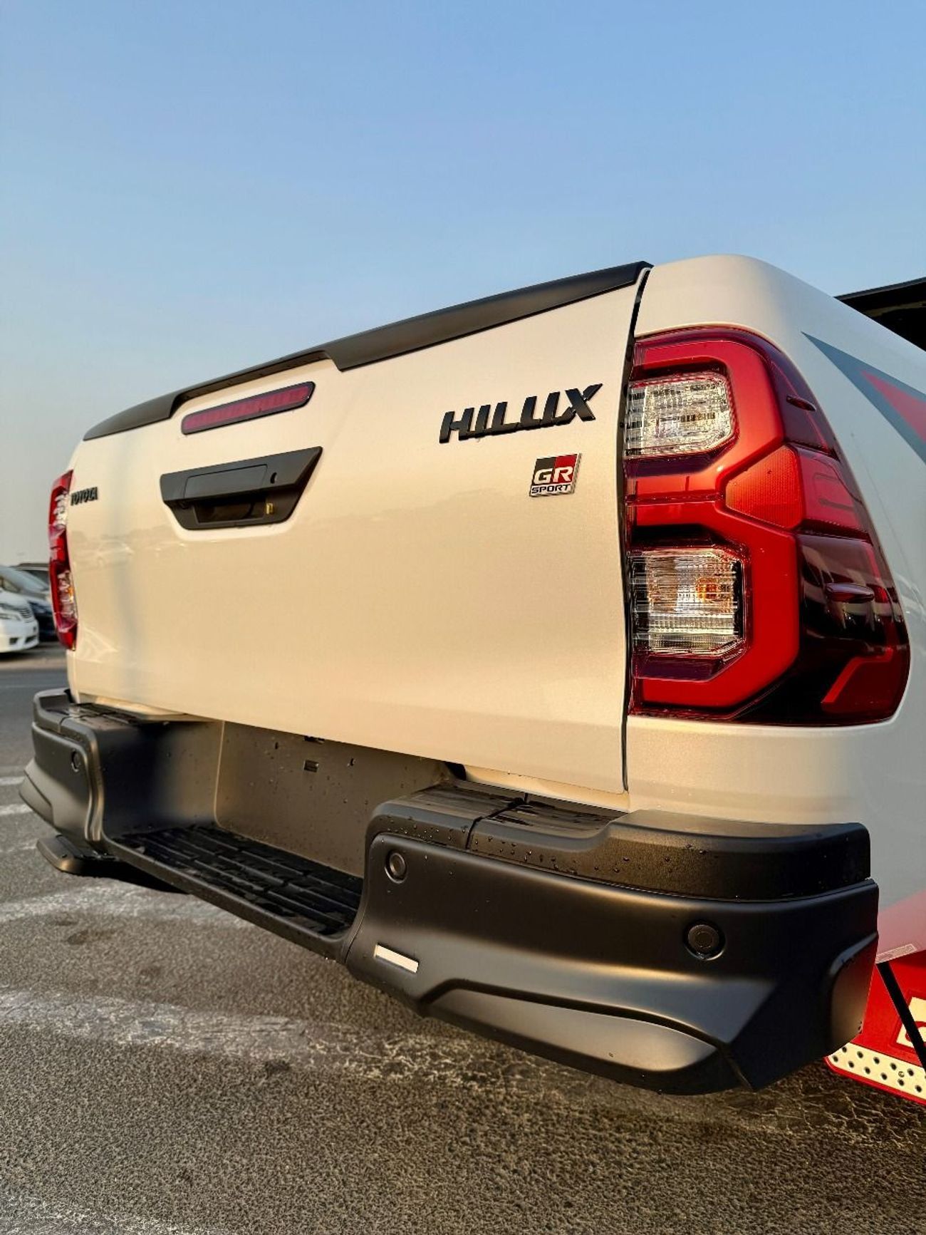 تويوتا هيلوكس GR Sport 4.0L 4x4