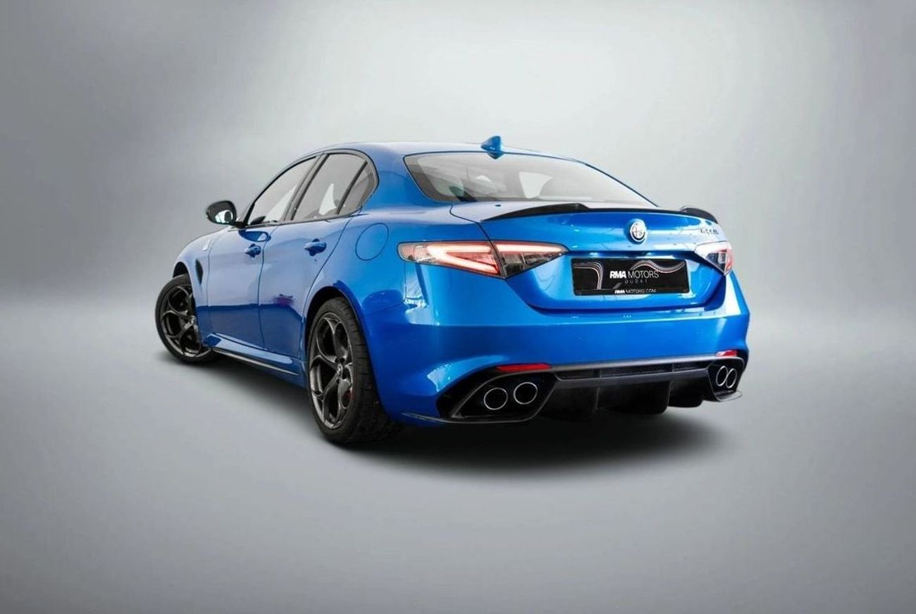 ألفا روميو جوليا Quadrifoglio 2.9L (505 HP)