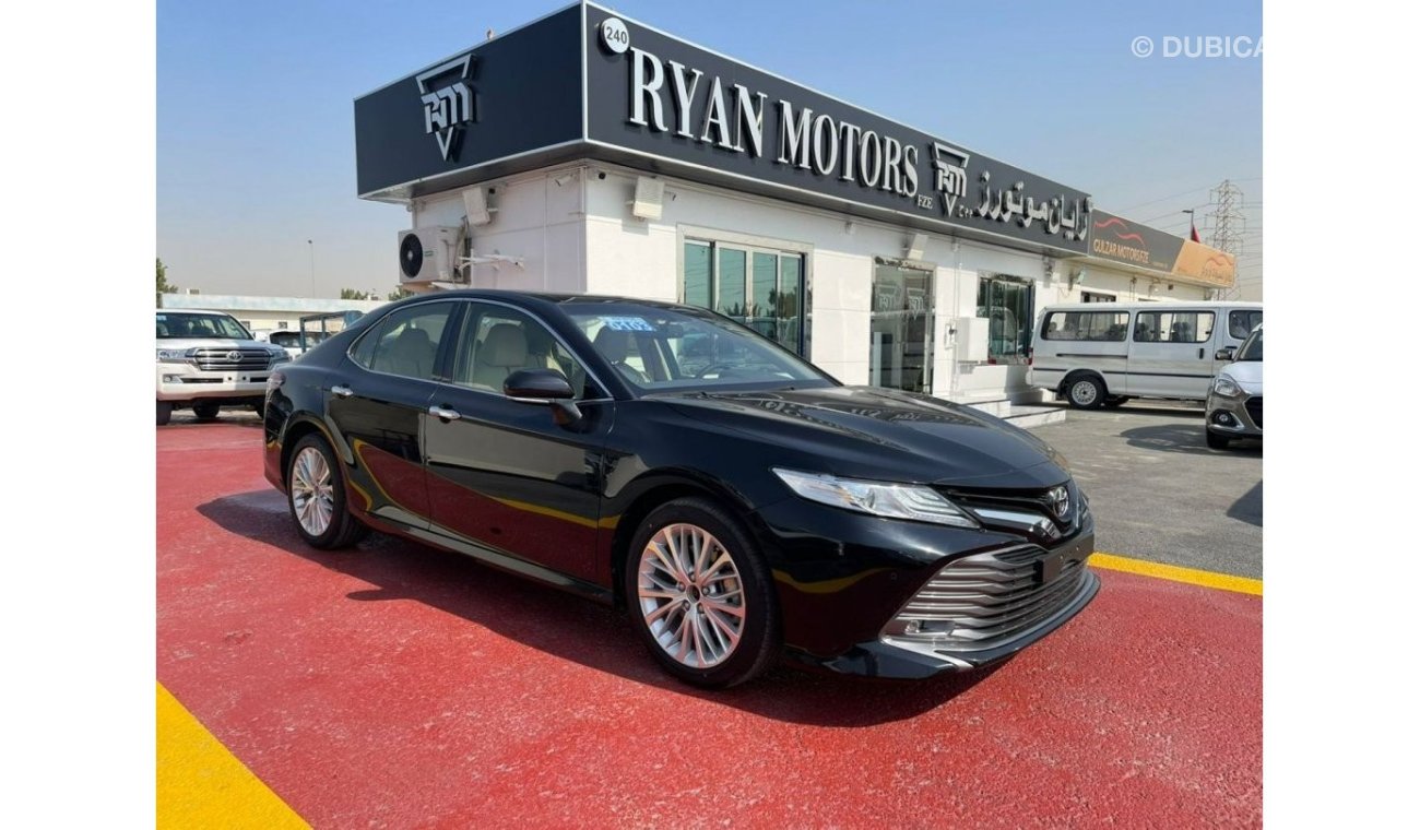 Toyota Camry Toyota Camry 3.5L V6 Limited Color Black inside Beige Model 2020 GCC Specification