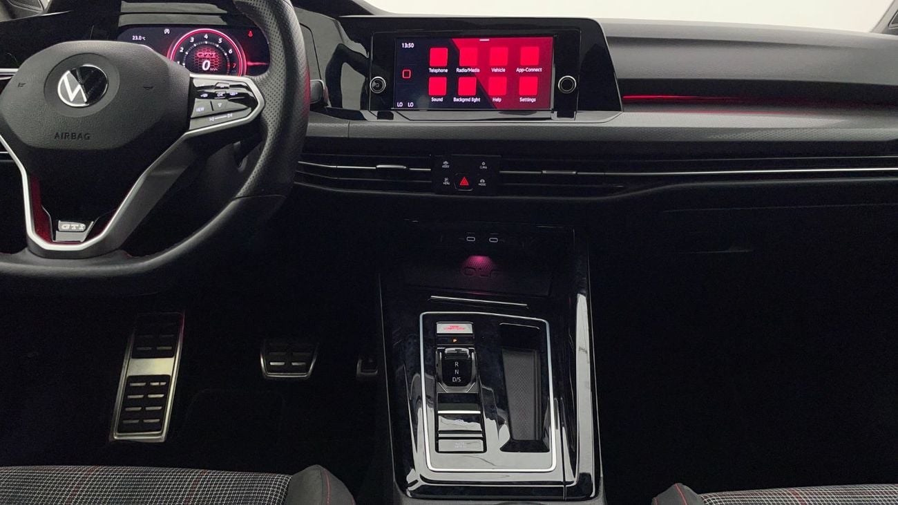 فولكس واجن جولف 2L 2023 | 0 DP | 1167/Month | 30 Day Return | Service History