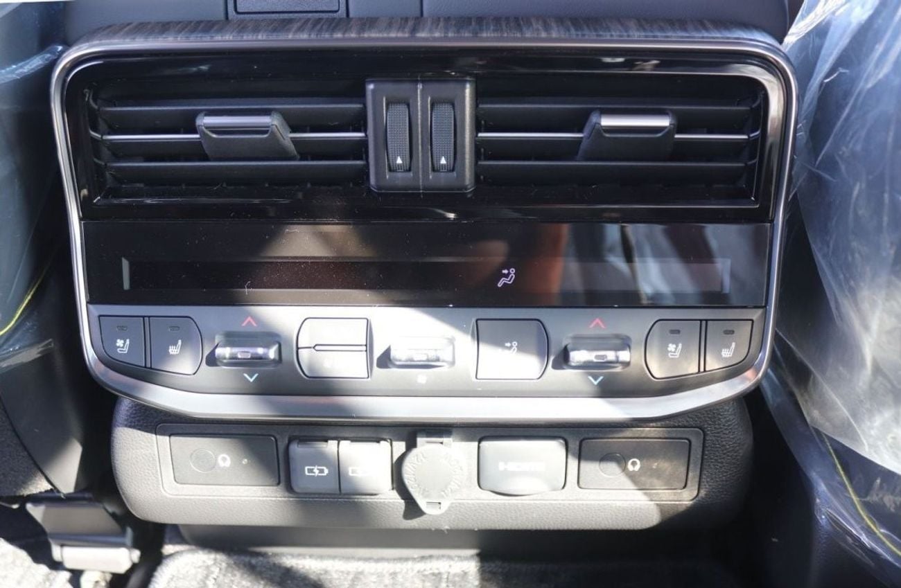 Toyota Land Cruiser VXR 3.5L Twin Turbo, JBL Sound system, Leather seat, Model 2025