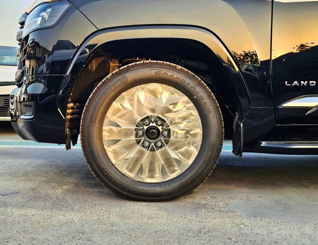 Toyota Land Cruiser LC300 GXR TWIN TURBO / 3.5L V6 PETROL / BIG DVD / JBL SPEAKERS / FULL OPTION / CODE # LC3GXRH