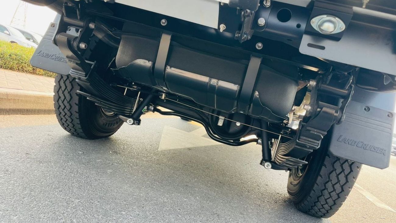 Toyota Land Cruiser Pick Up LC79 SINGLE CABIN 2.8L DIESEL