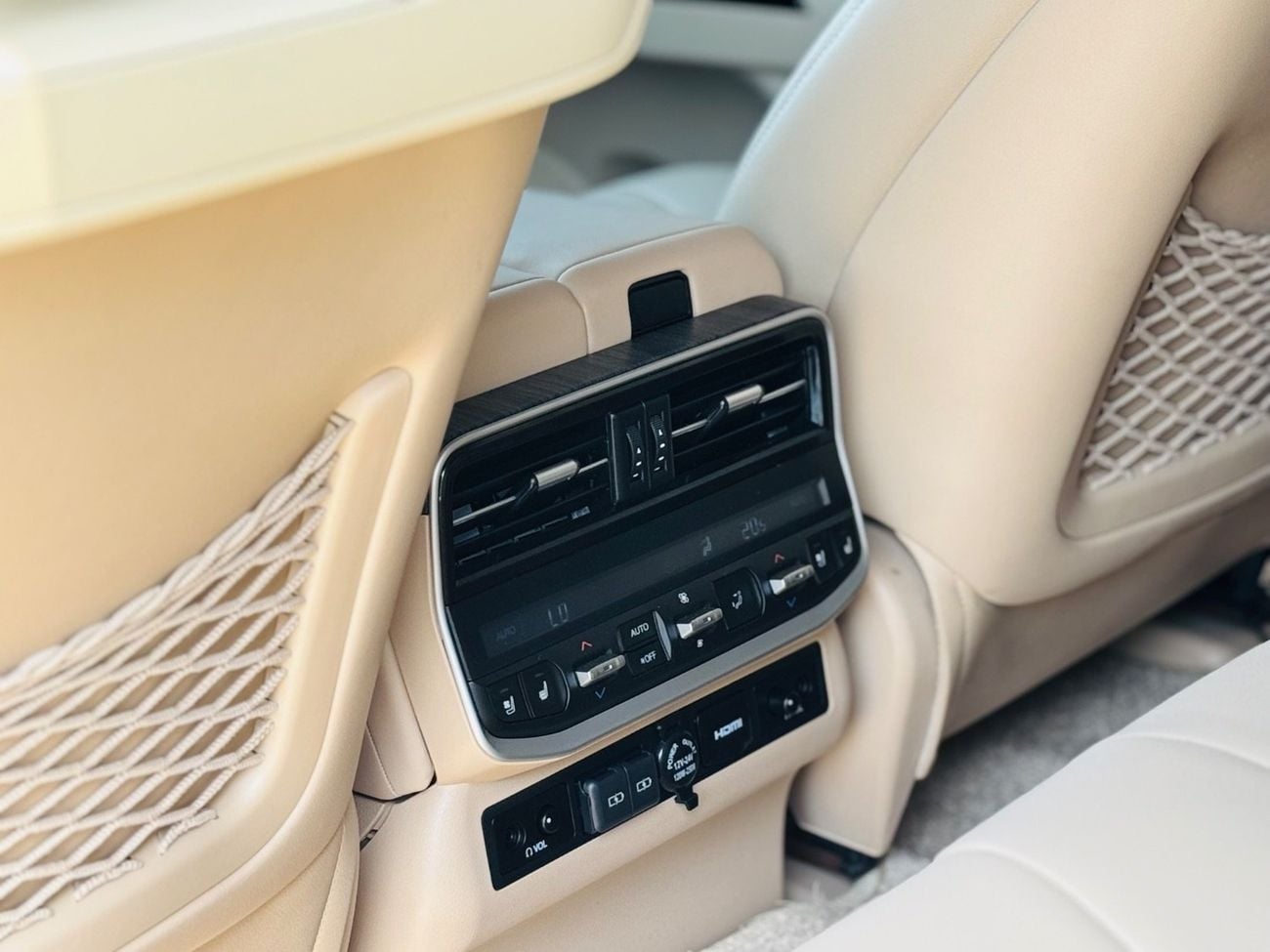 تويوتا لاند كروزر