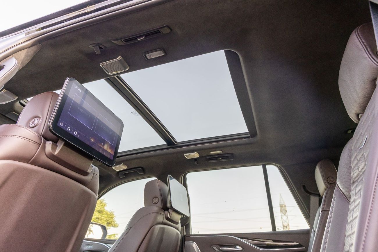 كاديلاك إسكالاد Sport Platinum 6.2L 4WD Cadillac Escalade Sport Platinum - Perfect Condition - 2022