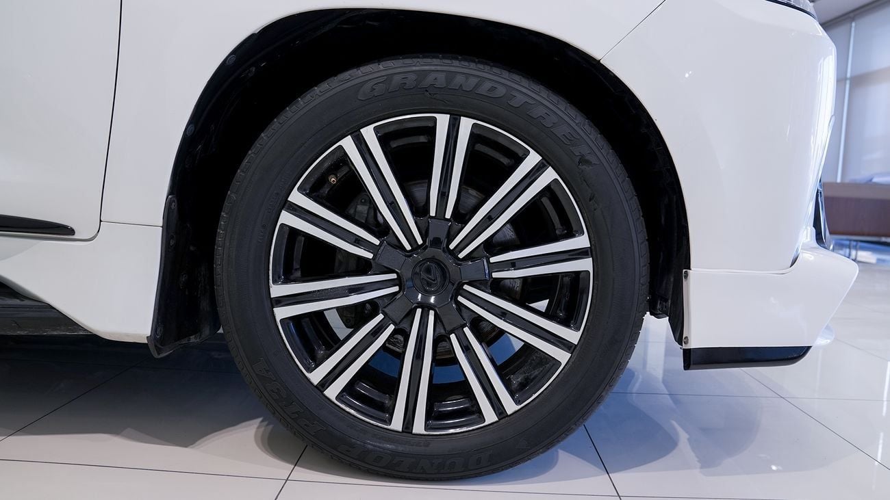 لكزس LX 570 Sport Platinum 5.7L