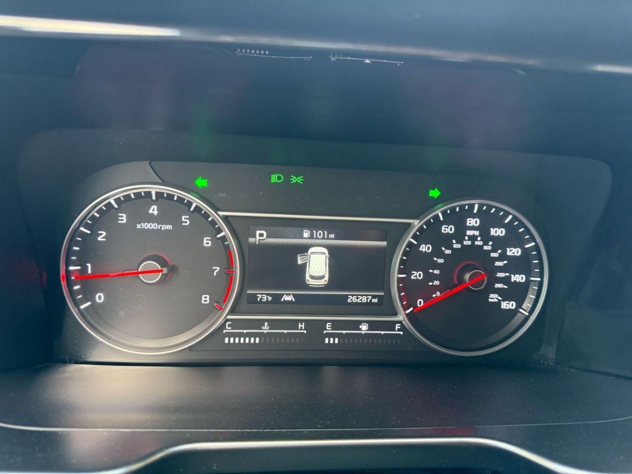 Kia Sorento Std 2.5L AWD KIA SORENTO 2.5L AWD | UAE PASS