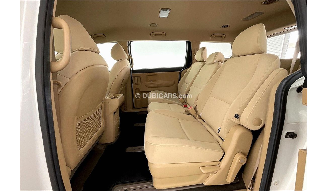 كيا كارنيفال LX