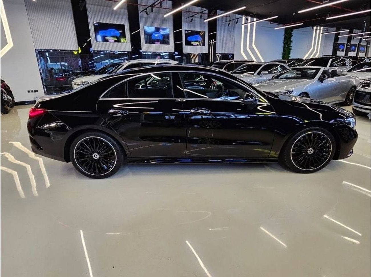 مرسيدس بنز CLA 200 MERCEDES CLA200/2024 0KM WITH DEALER WARRANTY
