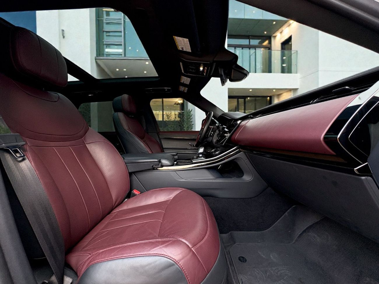 Land Rover Range Rover Sport SE D350 3.0L SE 3.0L Turbocharged V6 | 2023 | AED 4,060 / MONTH