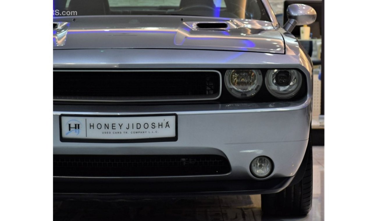 دودج تشالينجر Dodge Challenger RT HEMI 2014 Model! in Grey Color! GCC Specs