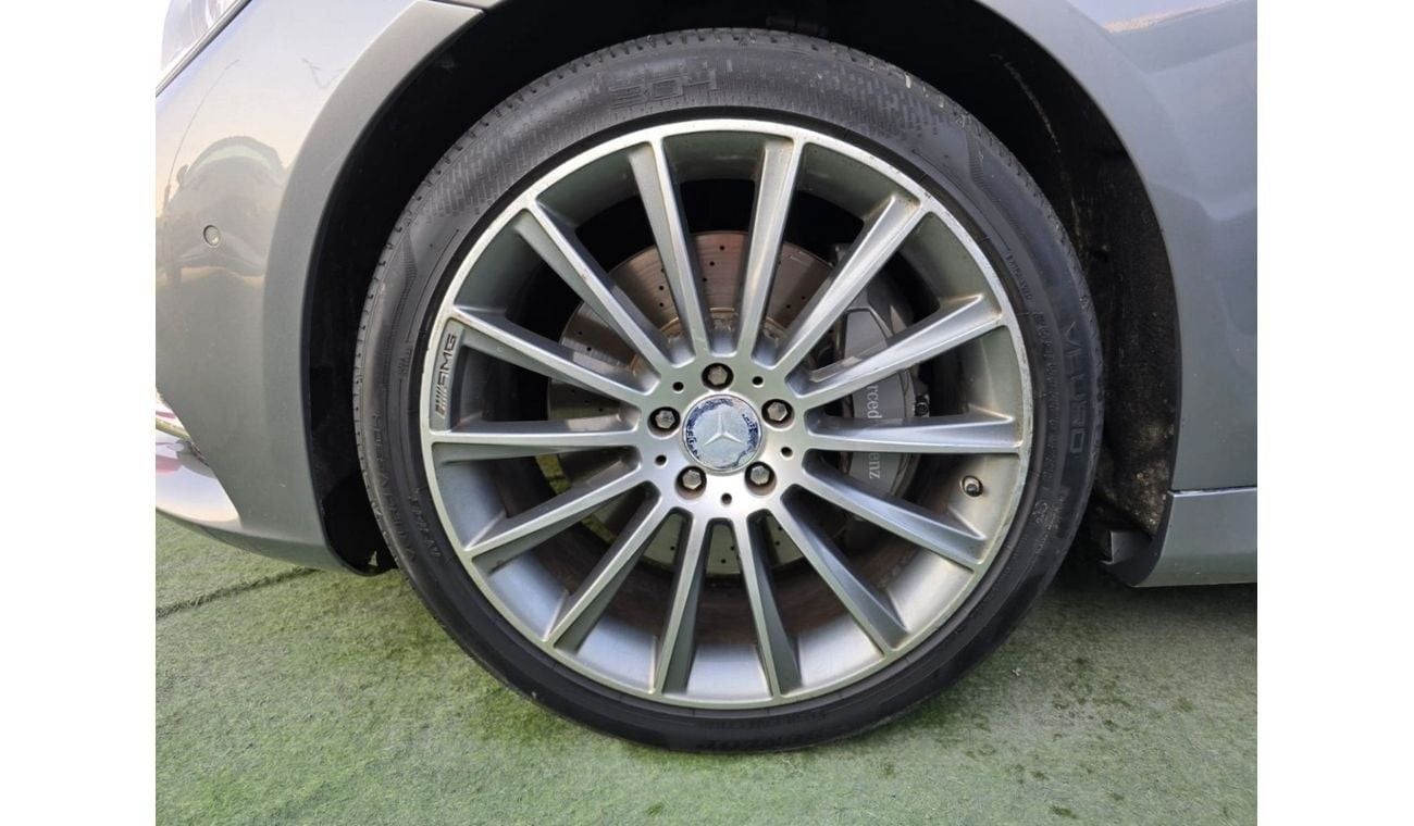 مرسيدس بنز S 400 MERCEDES BENZ S500 2015 GCC  clean car no any work required just buy and drive available in REBOU NA