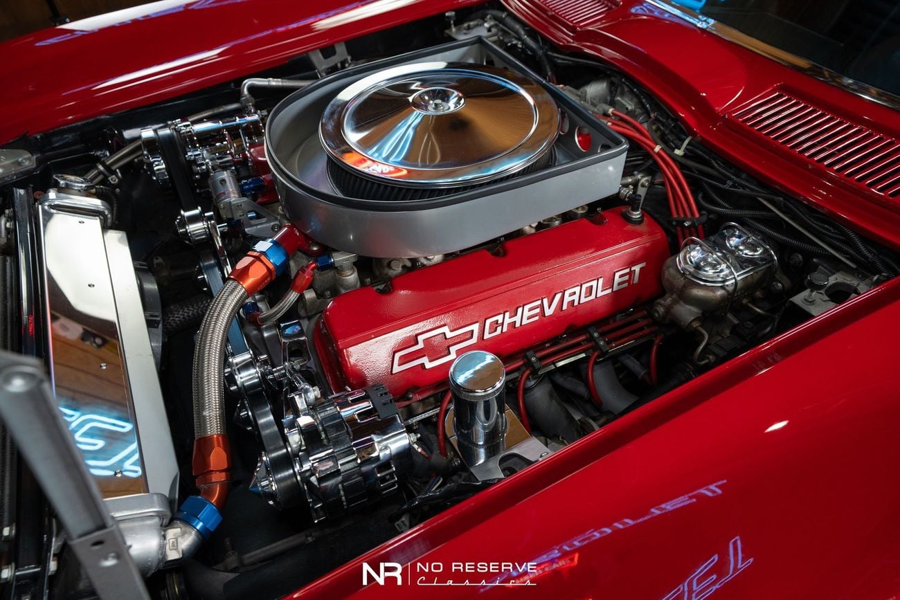 شيفروليه كورفت ZZ502 6 Speed Widebody Restomod