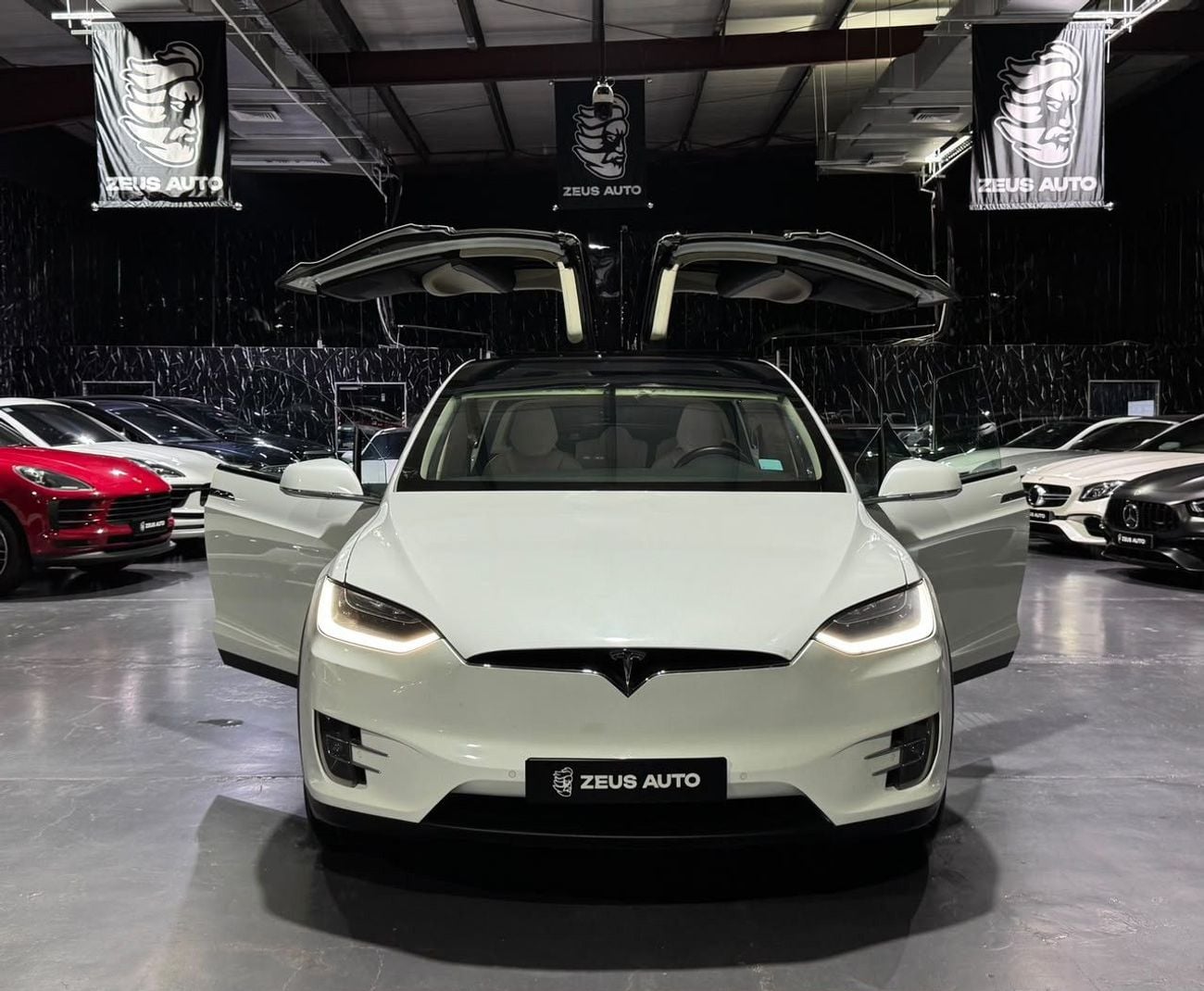 Tesla Model X 75D 2018 Tesla Model X Full Service History, Carbon Fiber Package, Falcon Wing, GCC