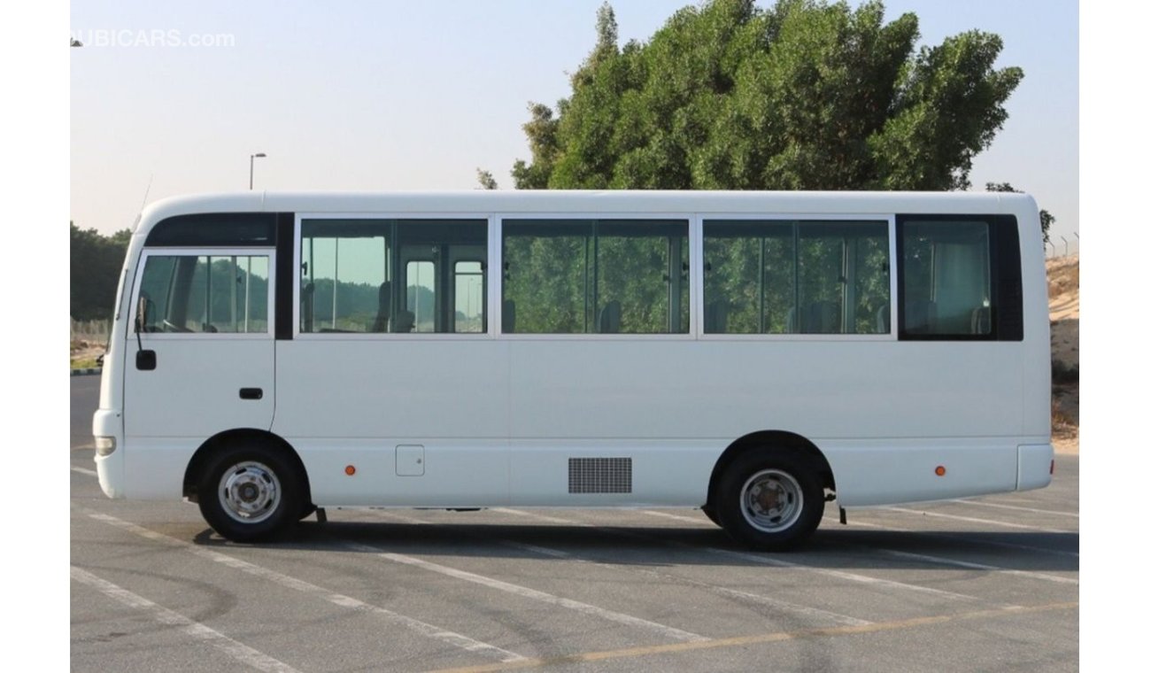 Nissan Civilian 2015 | CIVILIAN BUS 30 SEATER CAPACITY WITH GCC SPECS AND EXCELLENT CONDITION