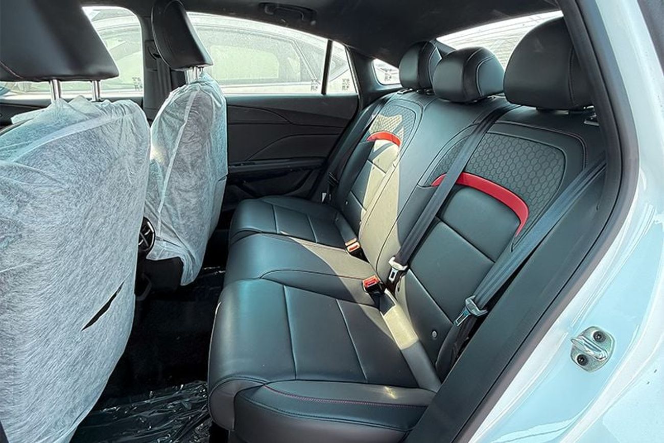 MG 5 MG5 1.5L Luxury Edition