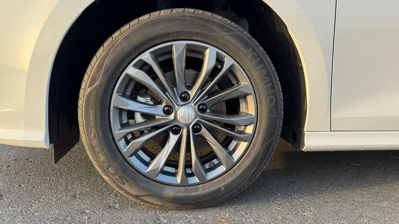 أم جي 5 1.5L GLOBAL LUXURY EDITION