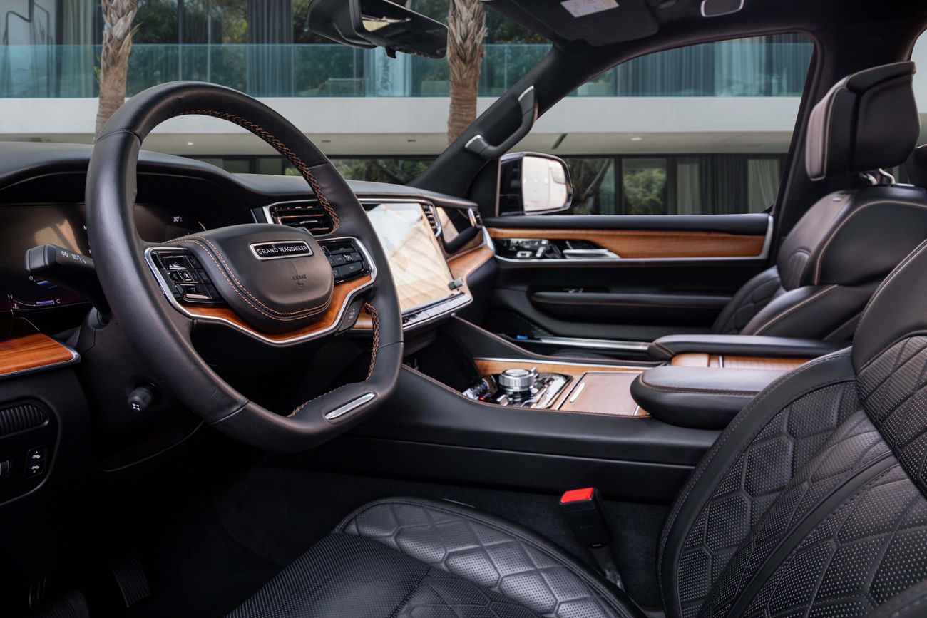 جيب جراند واجونير Grand Wagoneer SERIES III BS | 4,505 P.M | 0% Downpayment | Warranty!