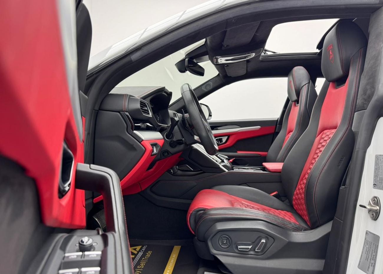 لامبورغيني اوروس STD 4.0T V8 2019 Lamborghini Urus, Lamborghini Service History, 1 Year Warranty, GCC