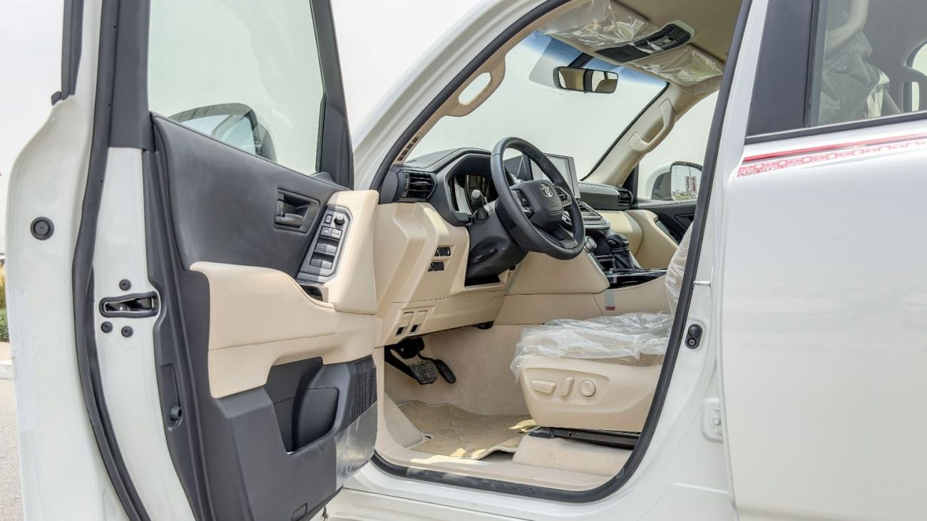 Toyota Land Cruiser GXR 2026 Toyota Land Cruiser GXR 3.3L AT Diesel (White-Beige) Basic