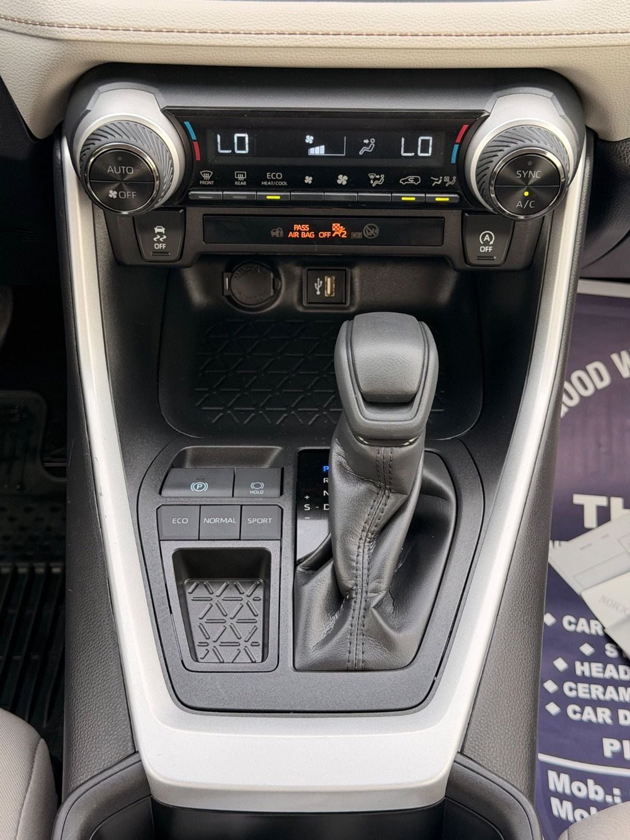 تويوتا راف ٤ XLE 2.5 L push start 2025