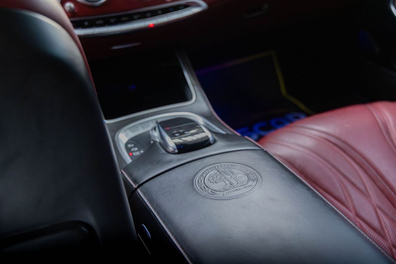 Mercedes-Benz S 63 AMG Coupe