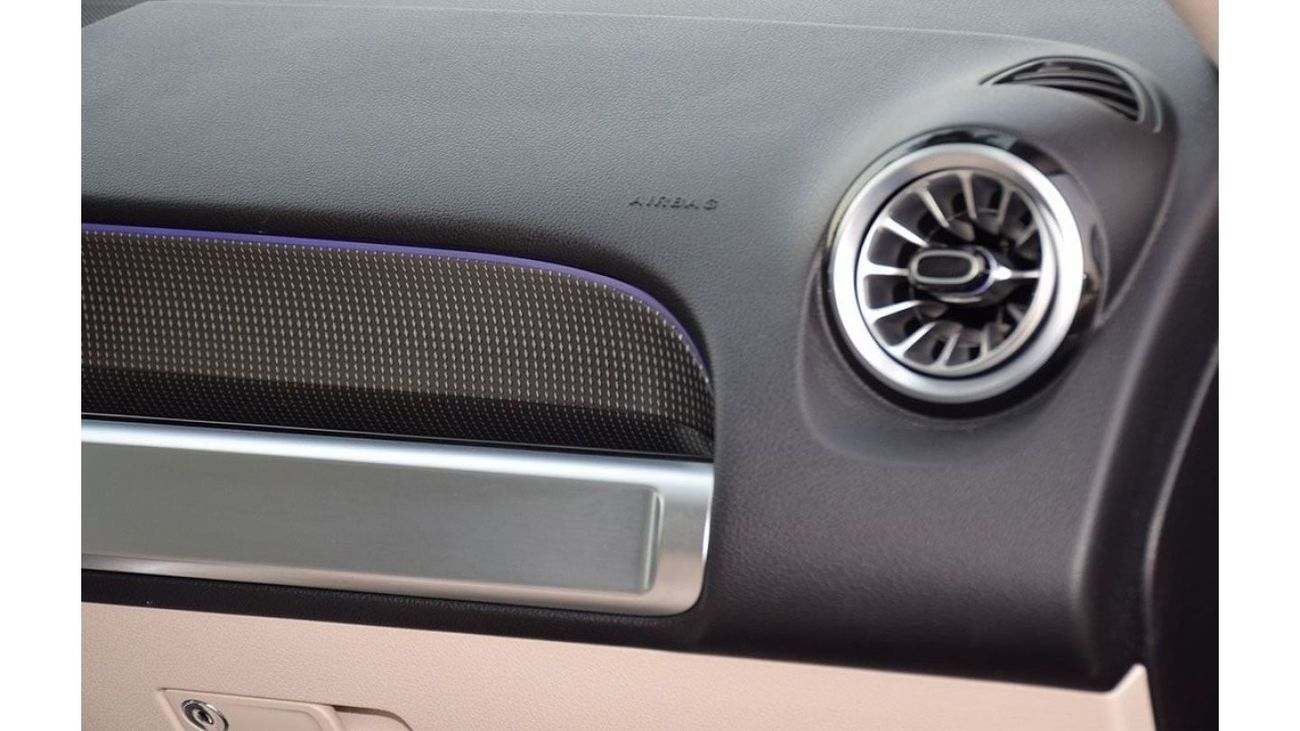 مرسيدس بنز GLB 250