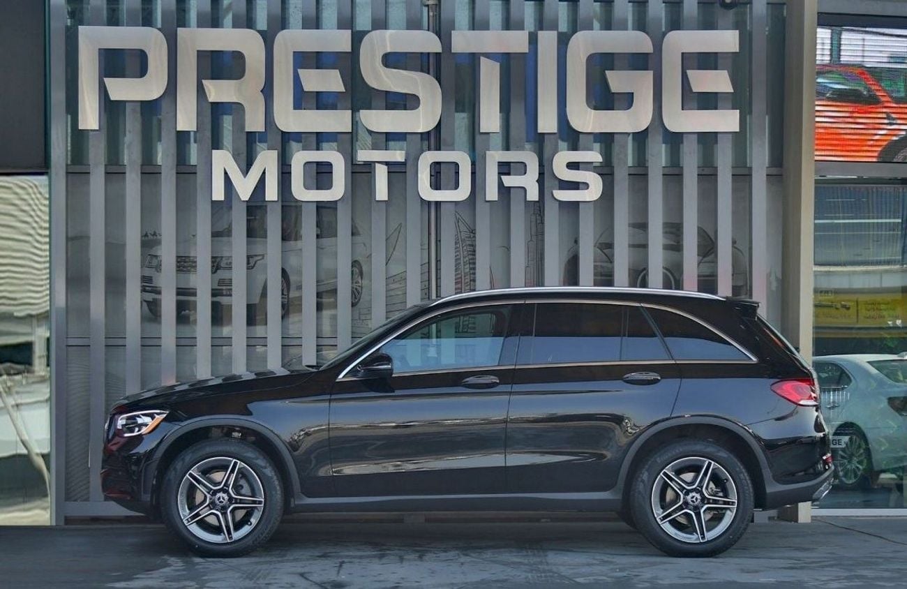 مرسيدس بنز GLC 300 AMG 2022 Luxury Compact SUVs Impressive Overall Performance