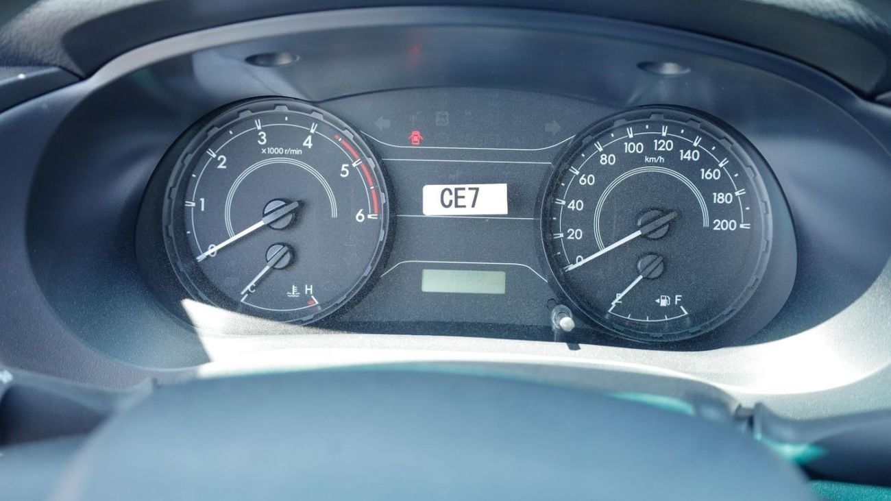 Toyota Hilux GLX 2.4L Single Cab Utility