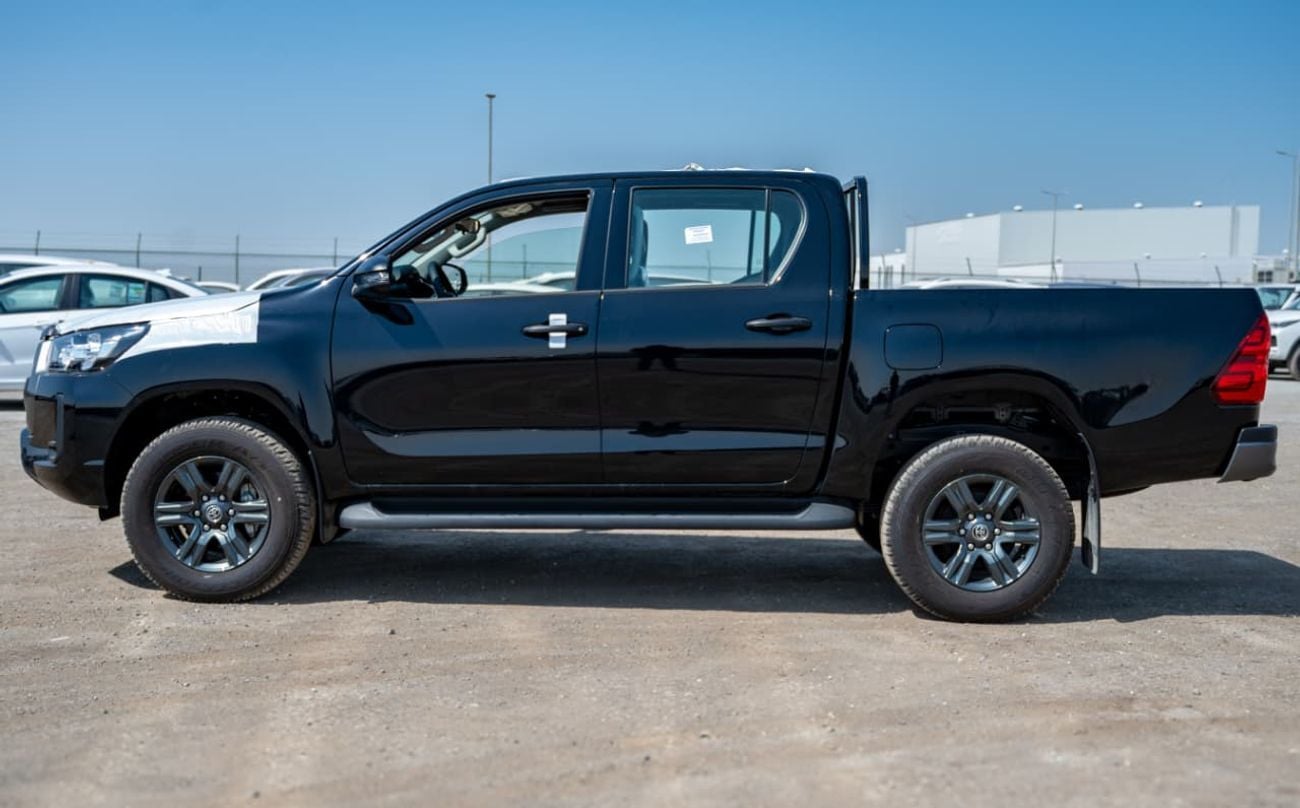 Toyota Hilux GLX 2.7L Medium Grade | Double Cabin | 4x4 | Automatic | Petrol