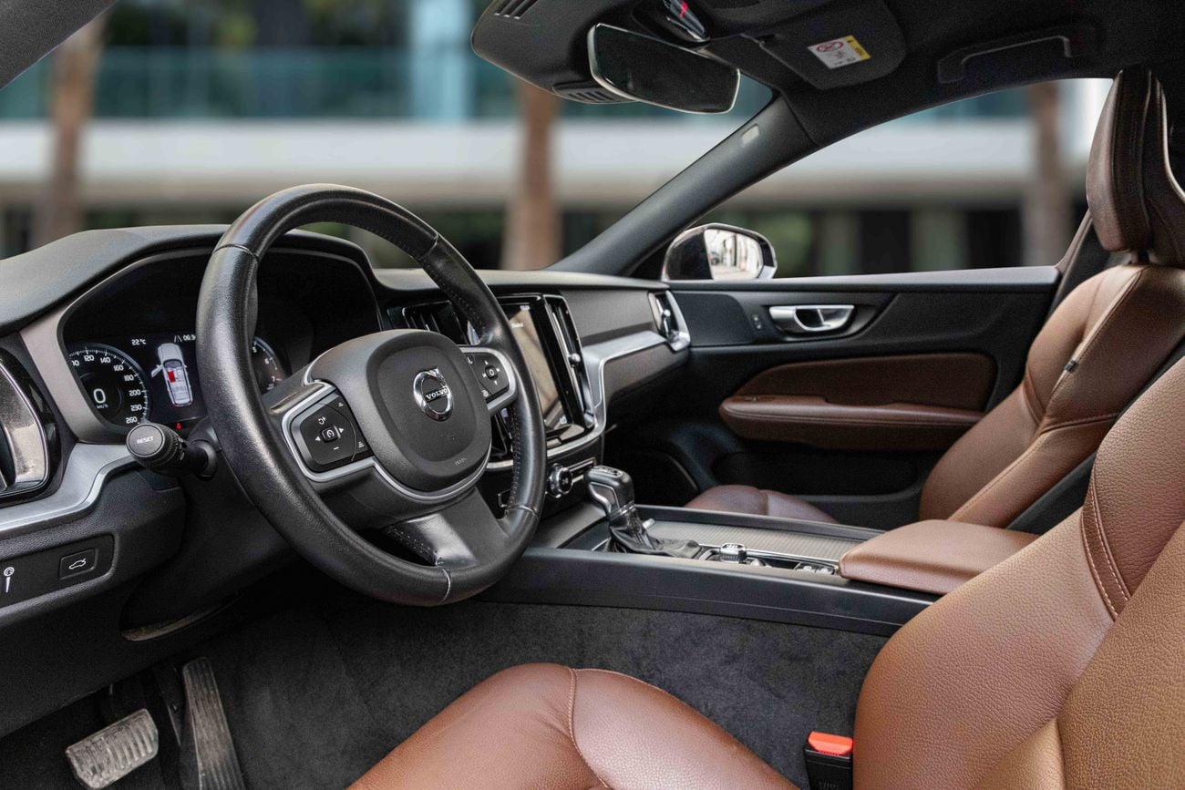 فولفو V60 V60 | 1,366 P.M | 0% Downpayment | VOLVO WARRANTY TO NOV 2026 | VOLVO HISTORY!