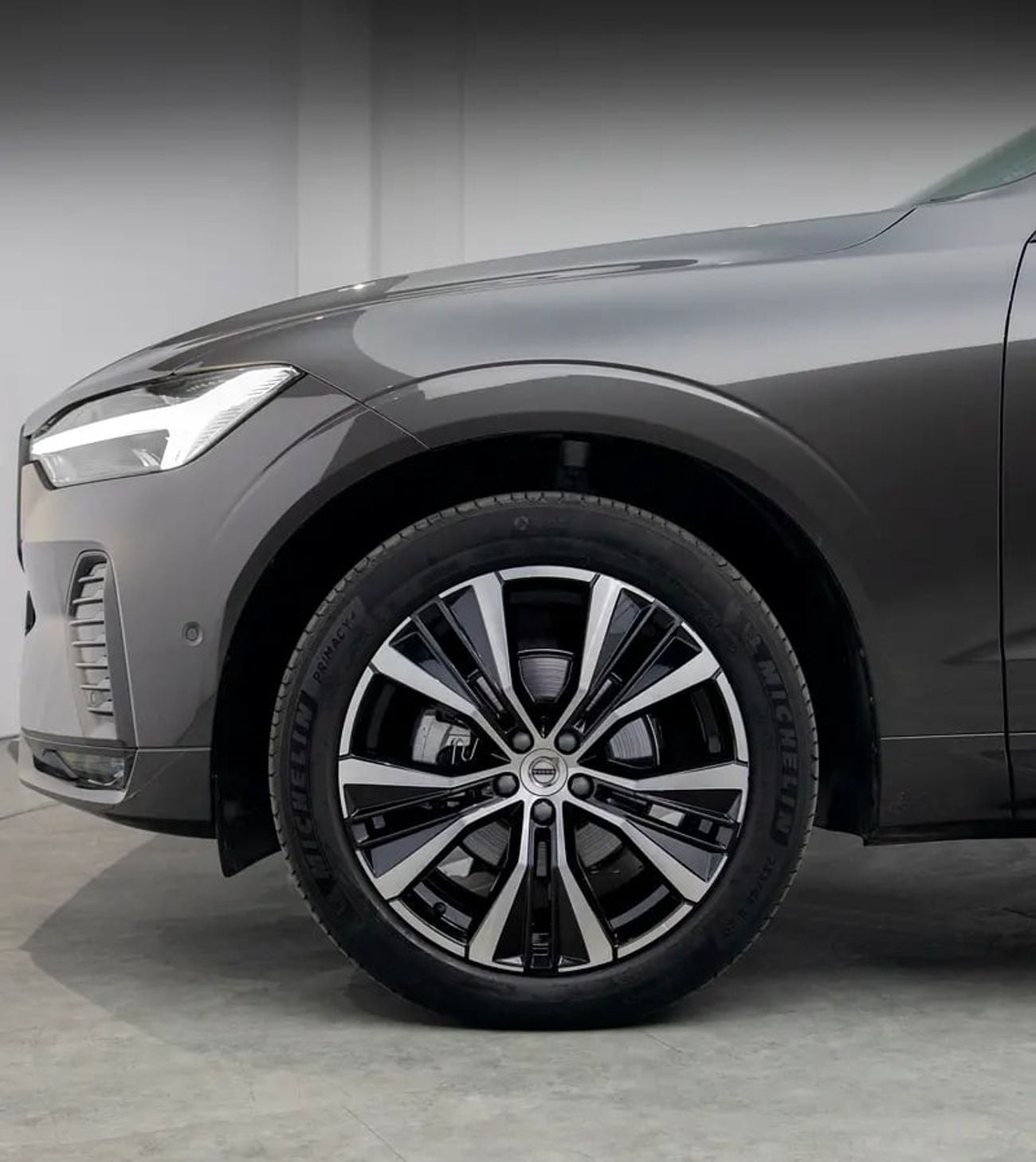 Volvo XC60 ULTIMATE DARK 0% DP Available • Warranty until • FDSH • Low Mileage • GCC