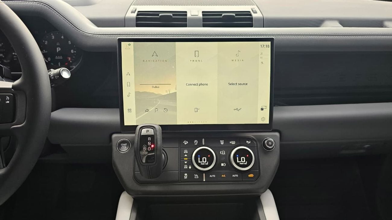 Land Rover Defender 2026 Land Rover Defender P400 HSE – White | Like New | GCC Specs