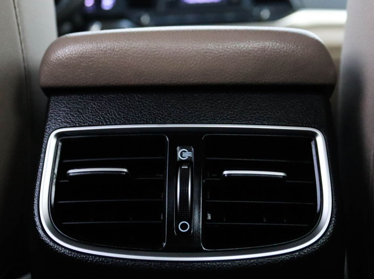 هيونداي إلانترا GL 1.6L hyundai elantra 1.6L 2019 GCC accident free in excellent condition 833 P.M