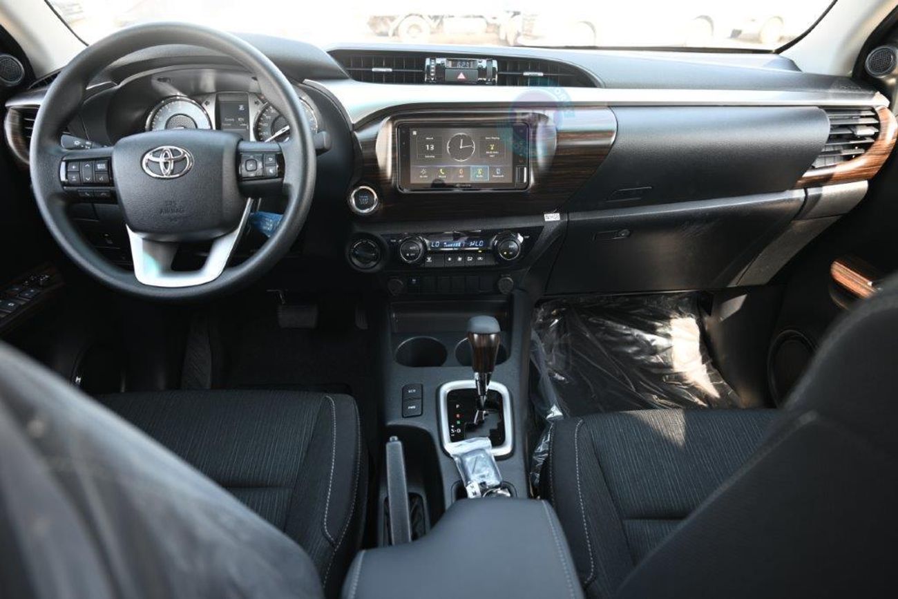 تويوتا هيلوكس Double Cab SR5 2.7L Petrol 4WD Automatic