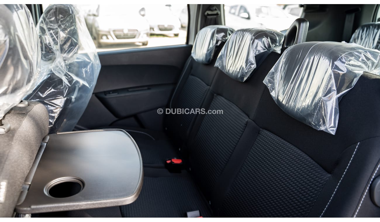 Renault Lodgy 2022 model Minivan 2WD Intense 1.5L Turbo Diesel 5-Speed MT 7-Seater (Full option)