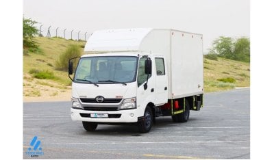 Hino 300 614 / Dual Cab 4.0L RWD / Diesel M/T with Rear AC / Like New Condition / GCC Specs