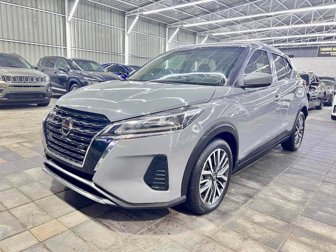 Nissan Kicks 1.6 SV warranty one year bank financie available 0 dawon payment