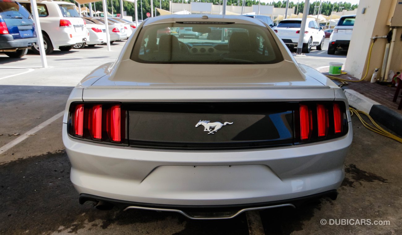 Ford Mustang EcoBoost