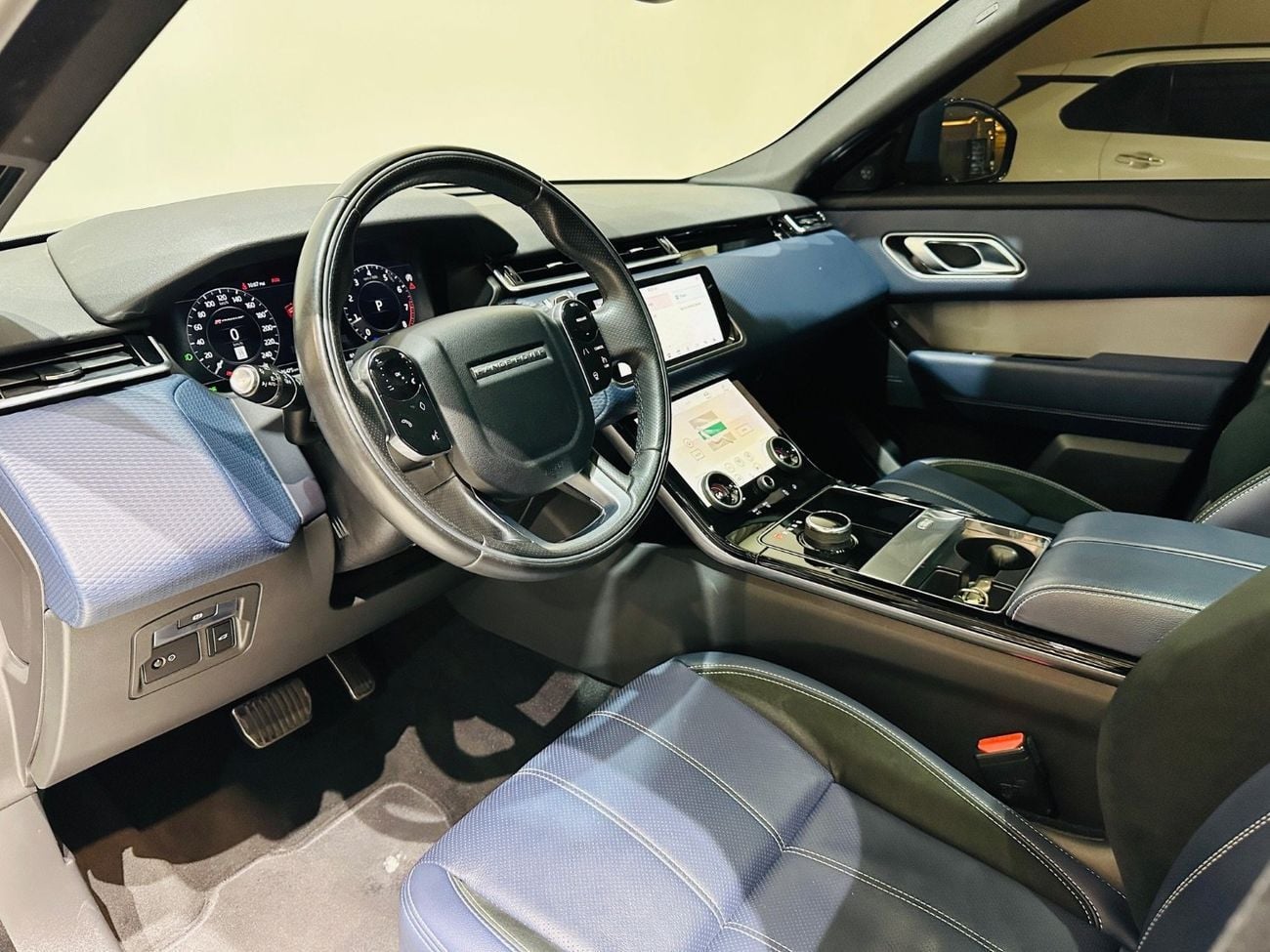 Land Rover Range Rover Velar P250 R-Dynamic HSE 2.0L
